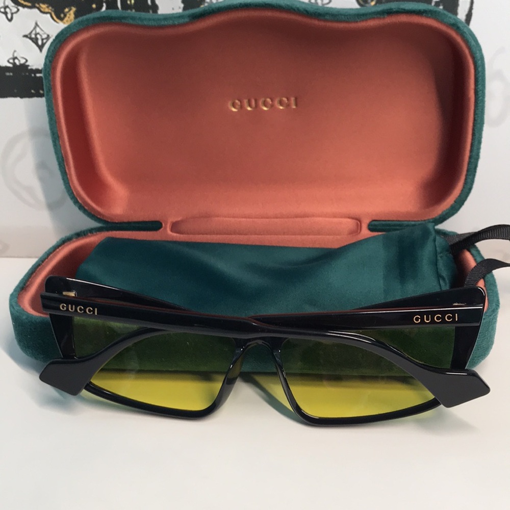 New Authentic Gucci GG626S 002 Sunglasses – Black Frame with Yellow Lenses ✨ - Picture 12 of 16